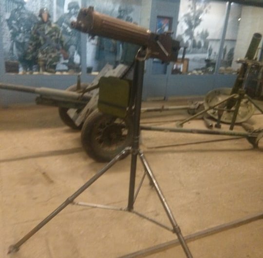 Тренога Кудакова 1928 год превращала пулемет Максим в зинитку