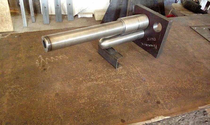 Паралленный с музеем проект по постройке Arsenal-Grossley M 27 тоже не стоит на месте